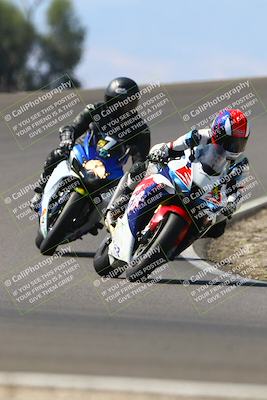 media/Sep-21-2025-TrackDaz (Sun) [[277c75b276]]/C Group/1240pm (Turn 2)/